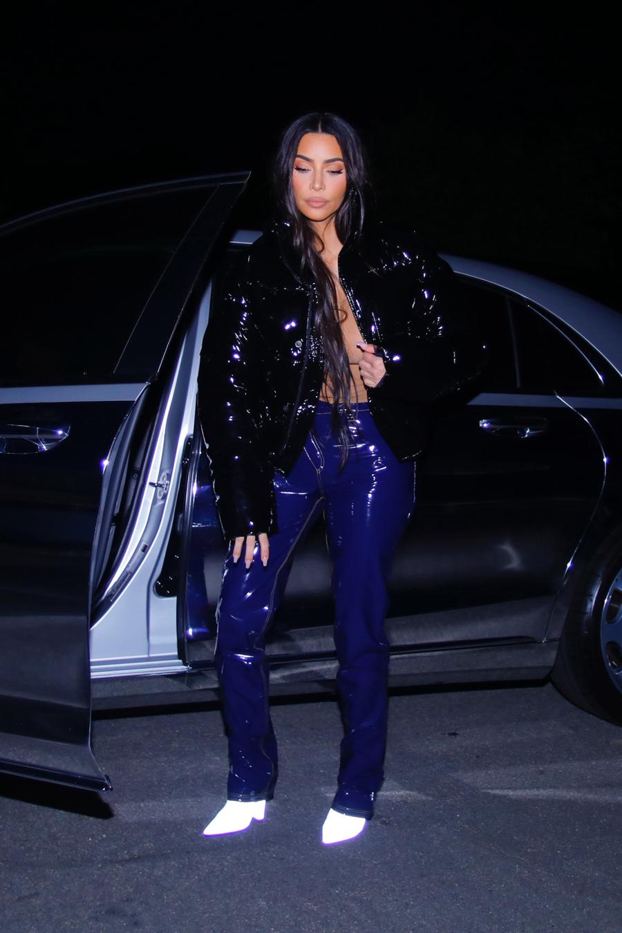 Kim Kardashian Steps Out Without Her Wedding Ring Amid Kanye West Divorce