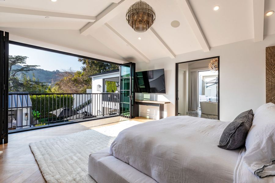 Inside Rihanna 13.8 Million Mansion See Pics