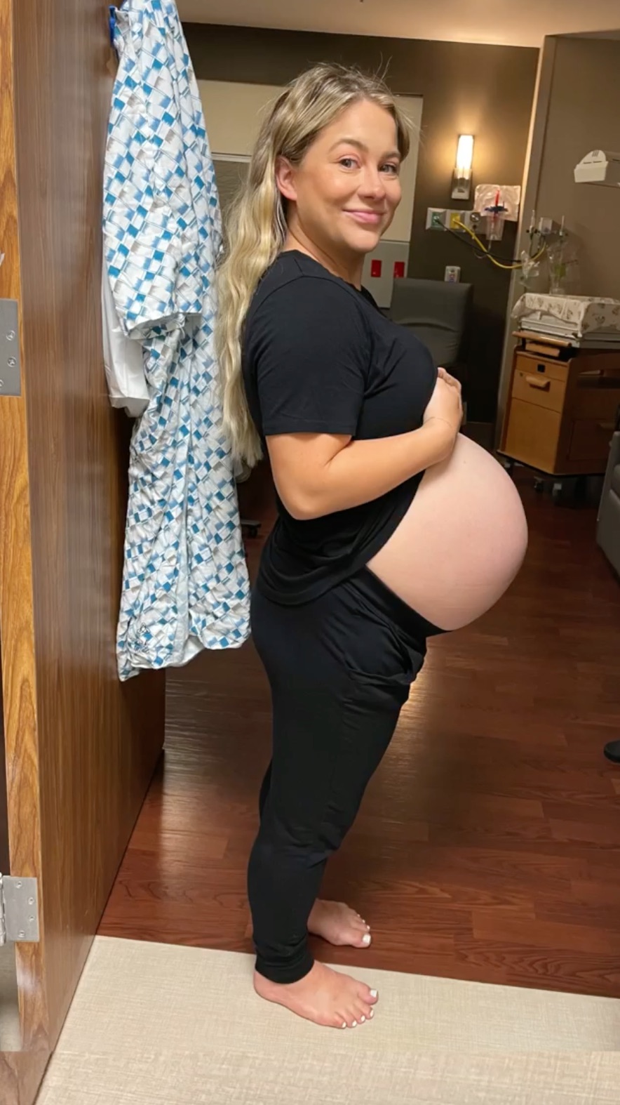 Memory Lane! Revisit Shawn Johnson East's Baby Bump Photos