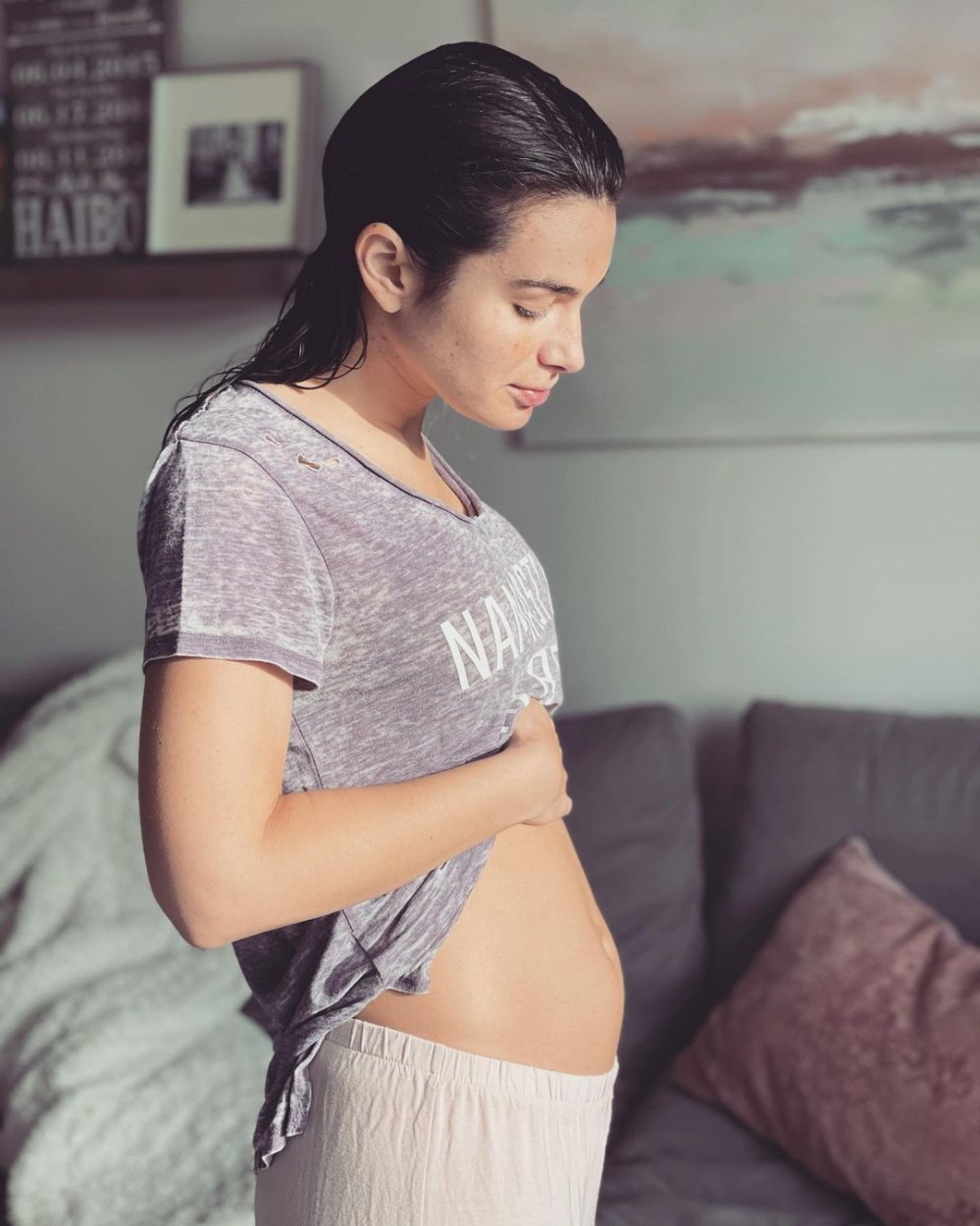 Pregnant Ashley Iaconetti Gives 1st Look at 13-Week Baby Bump