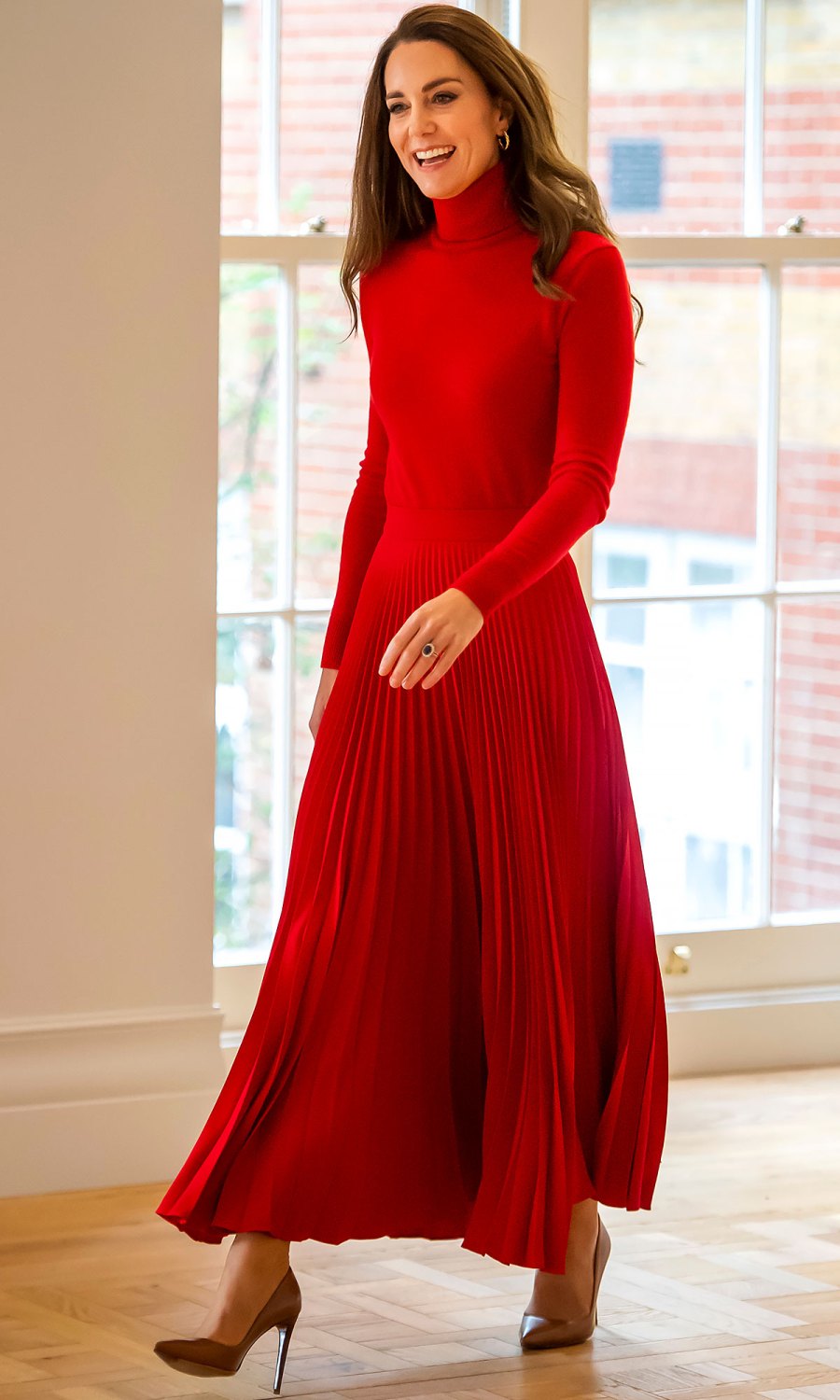 Lady in Red! Duchess Kate Looks Radiant in $1,039 Christopher Kane Skirt