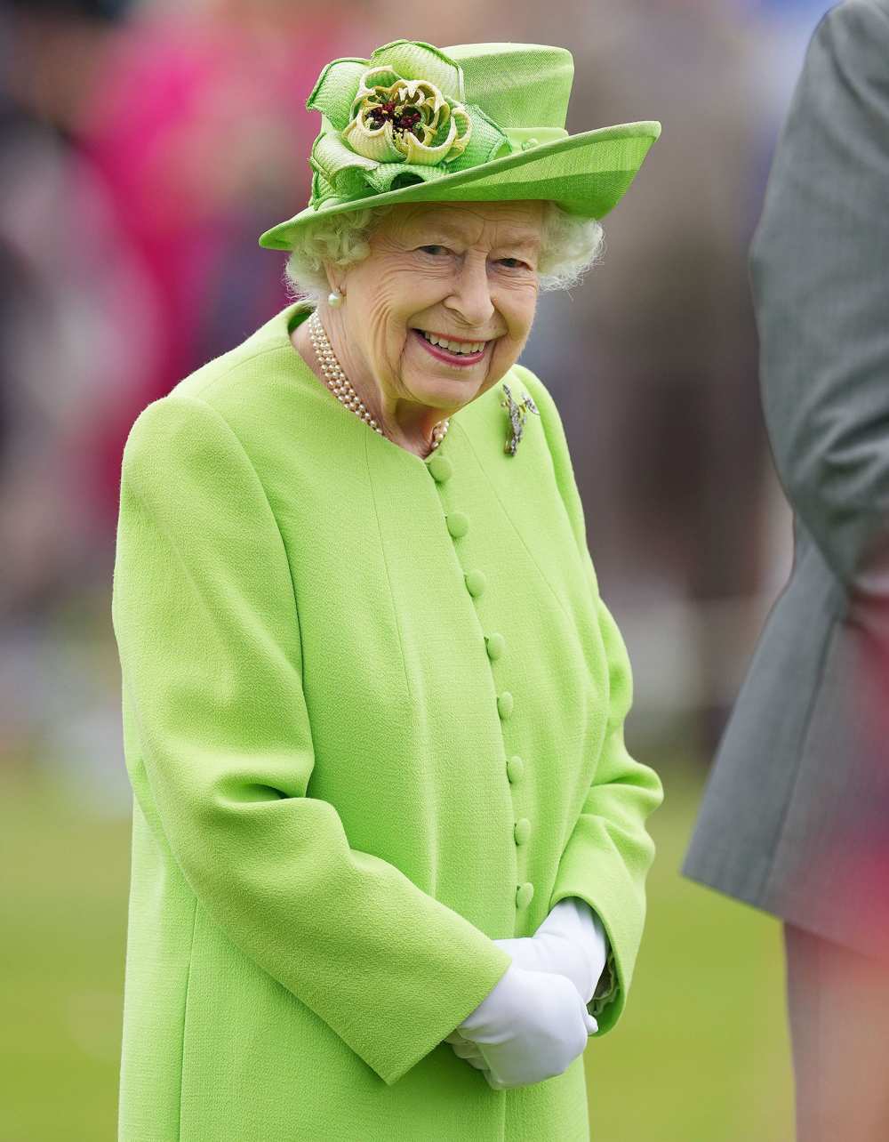 Queen Elizabeth II Returns Work After Hospitalization
