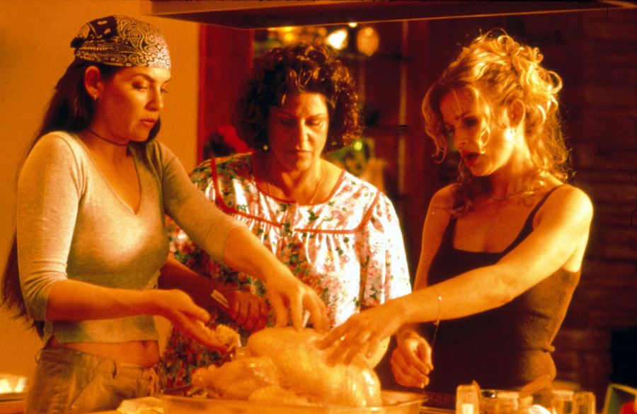 Thanksgiving Movies Watch Between Cooking Feasting Julianna Margulies Lainie Kazan Kyra Sedgwick