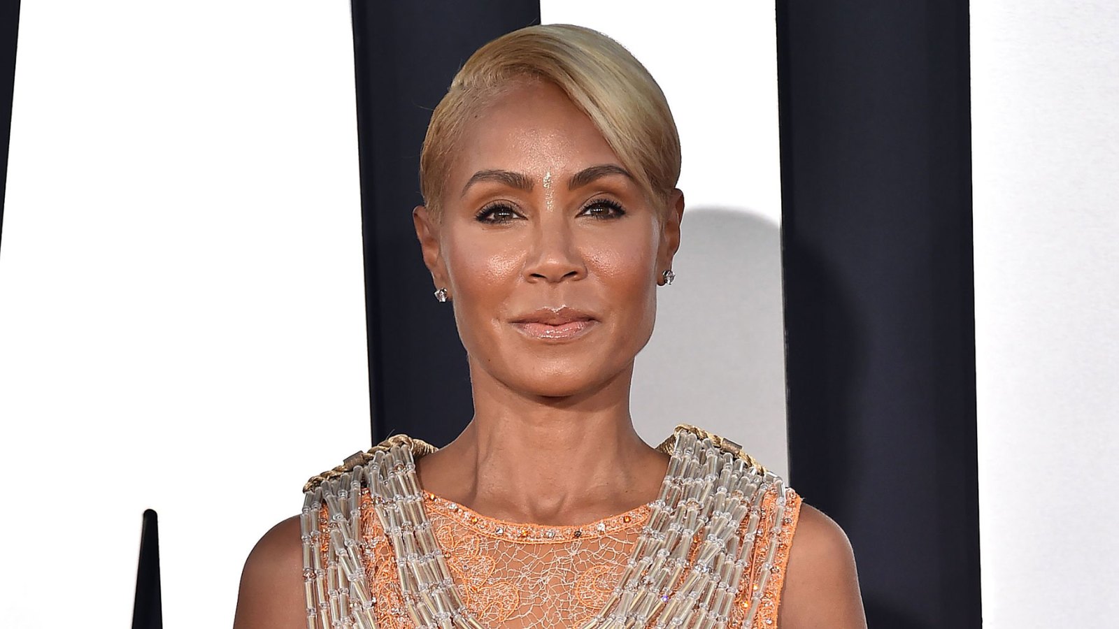 Jada Pinkett Smith Puts a Positive Spin on Hair Loss Me and This Alopecia Are Going to Be Friends