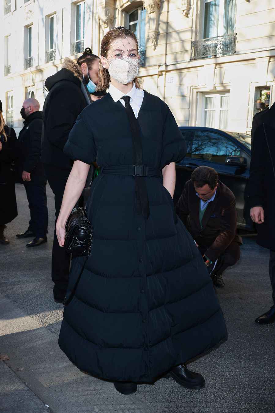 Kanye Naomi Celebs Serve Up Chic Street Style Paris Fashion Week Rosamund Pike