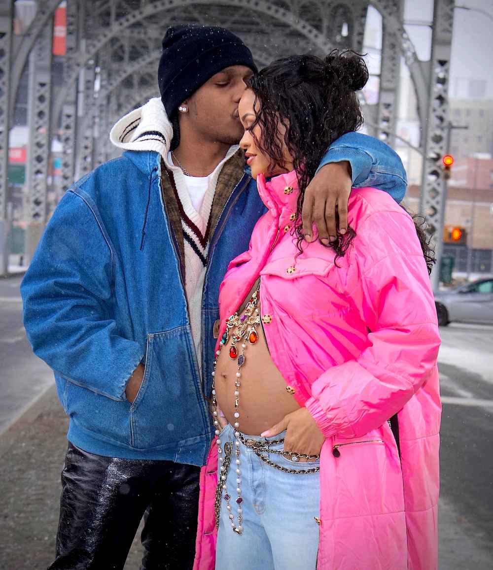 Pregnant Rihanna Shows Baby Bump Progress in Stunning Selfie Ahead of 1st Child 2 ASAP Rocky Pink Coat Baby Bump