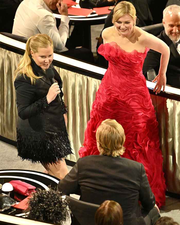 Amy Schumer Kirsten Dunst Was in on Oscars Seat Filler Joke 02 Oscars 2022 Show Jesse Plemmons