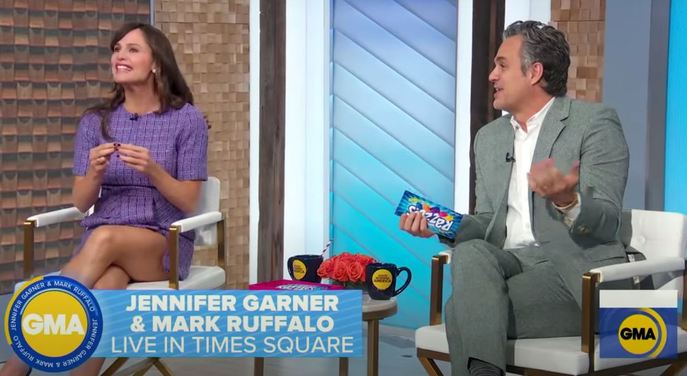 Jennifer Garner and Mark Ruffalo Have a Nostalgic 13 Going On 30 Moment With Razzles