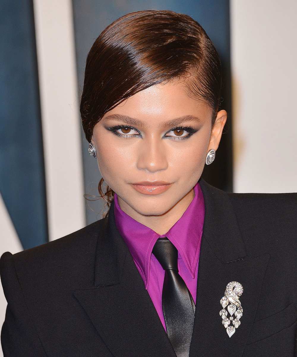 Zendaya Did Her Own Face Beat for the Oscars and the Afterparty 3