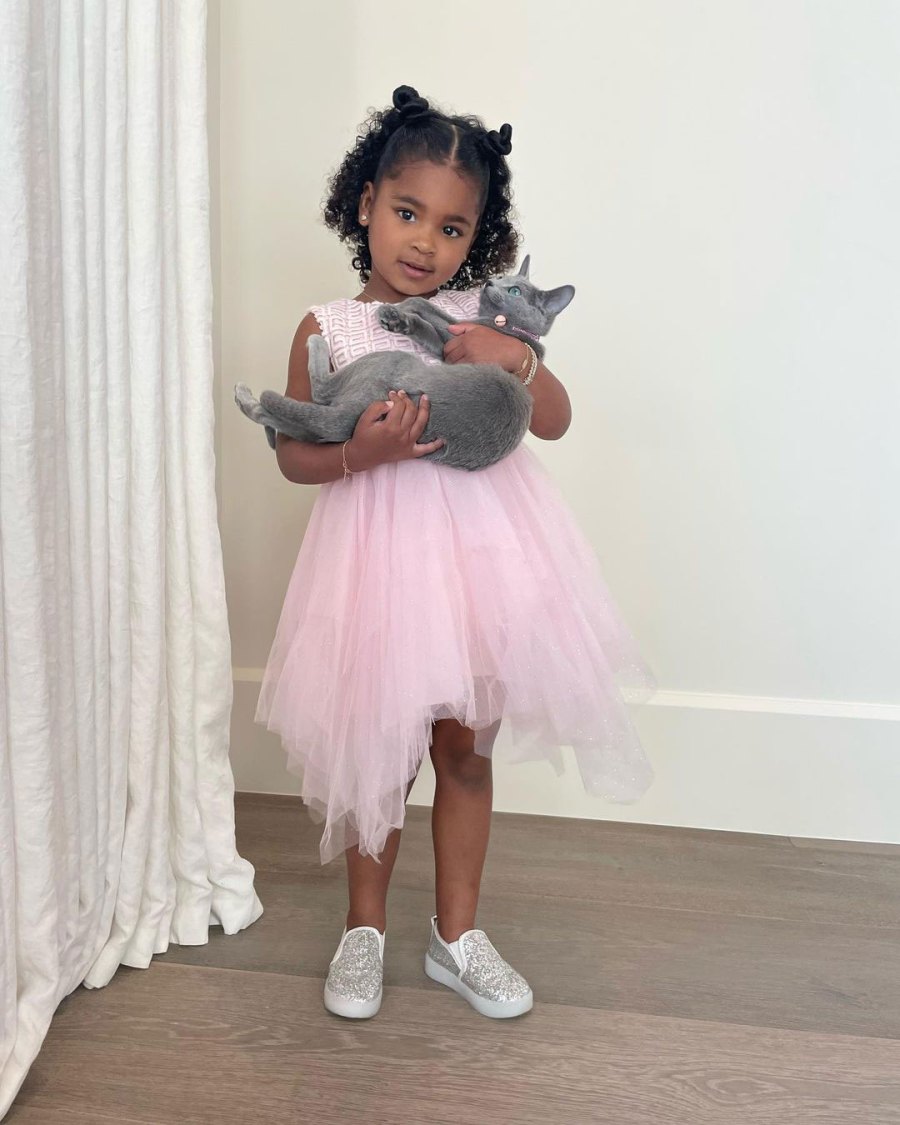 Khloe Kardashian: My Daughter True and Cat Grey Kitty Is What Pure Happiness Looks Like