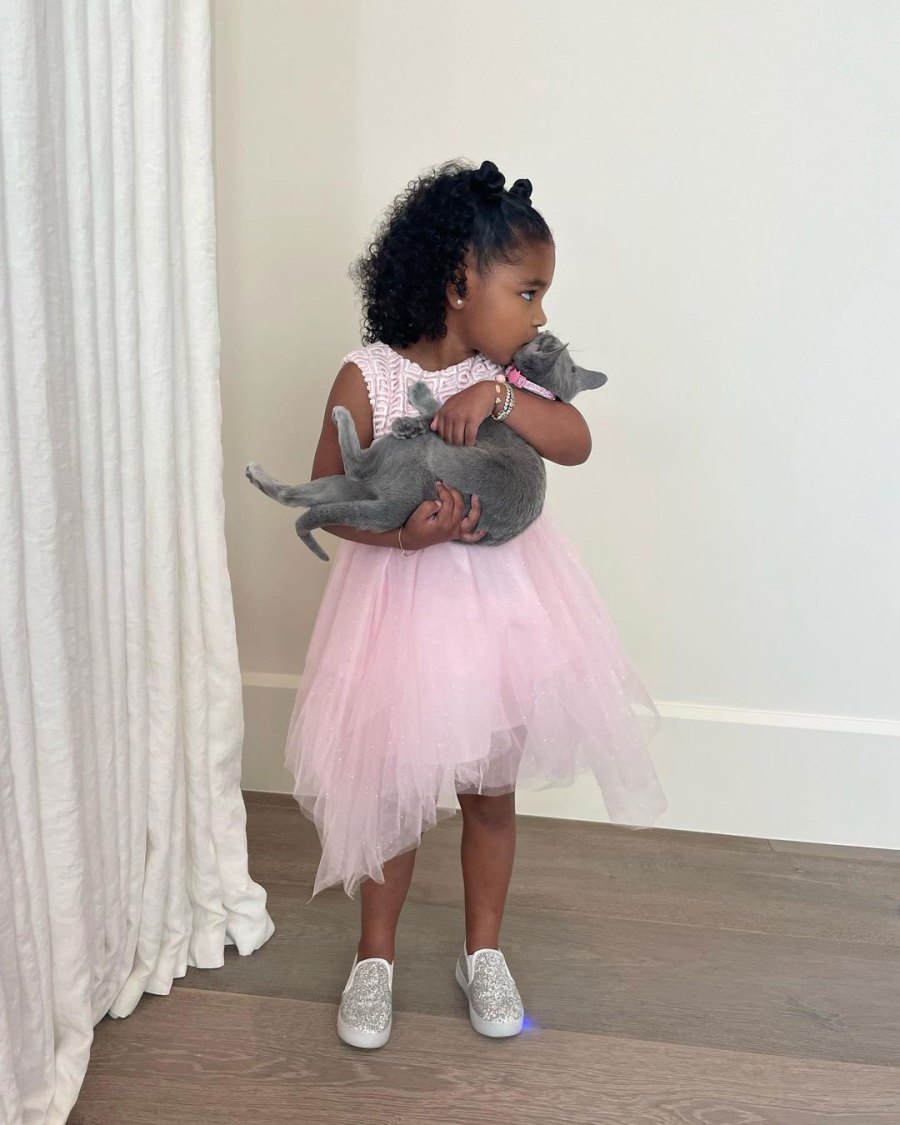 Khloe Kardashian: My Daughter True and Cat Grey Kitty Is What Pure Happiness Looks Like