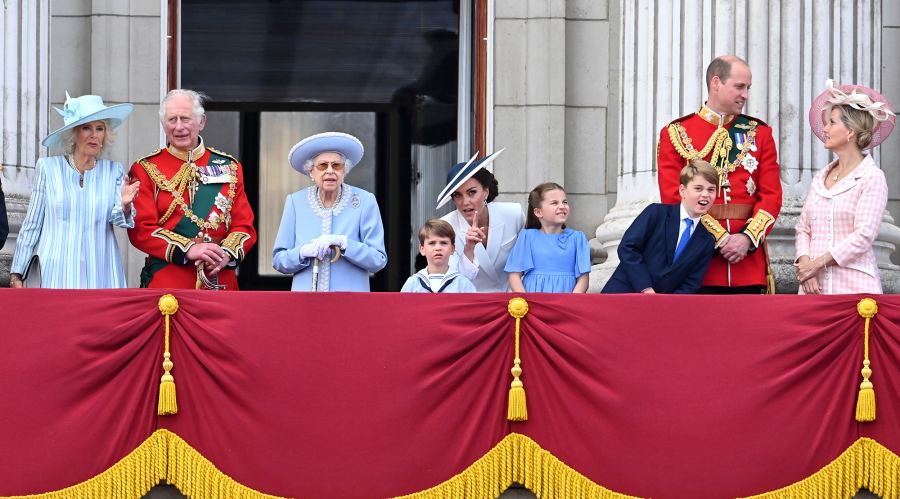Prince Louis Has Adorable Reaction to Loud Planes During Trooping the Colour Flyover 4