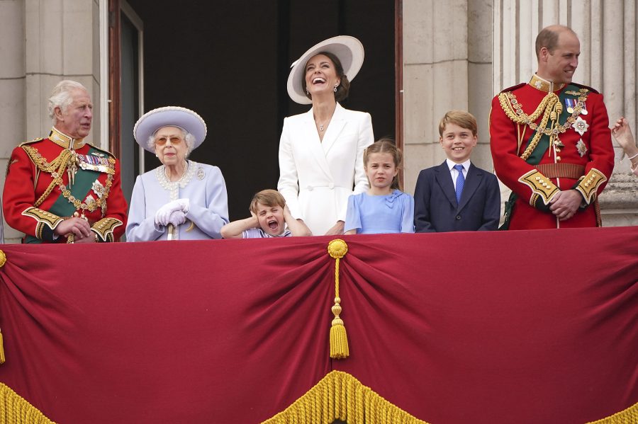 Prince Louis Has Adorable Reaction to Loud Planes During Trooping the Colour Flyover 7