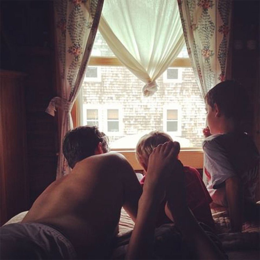 Burns Reading with Their Kids July 2013 Christy Turlington Instagram Christy Turlington and Husband Ed Burns Family Album