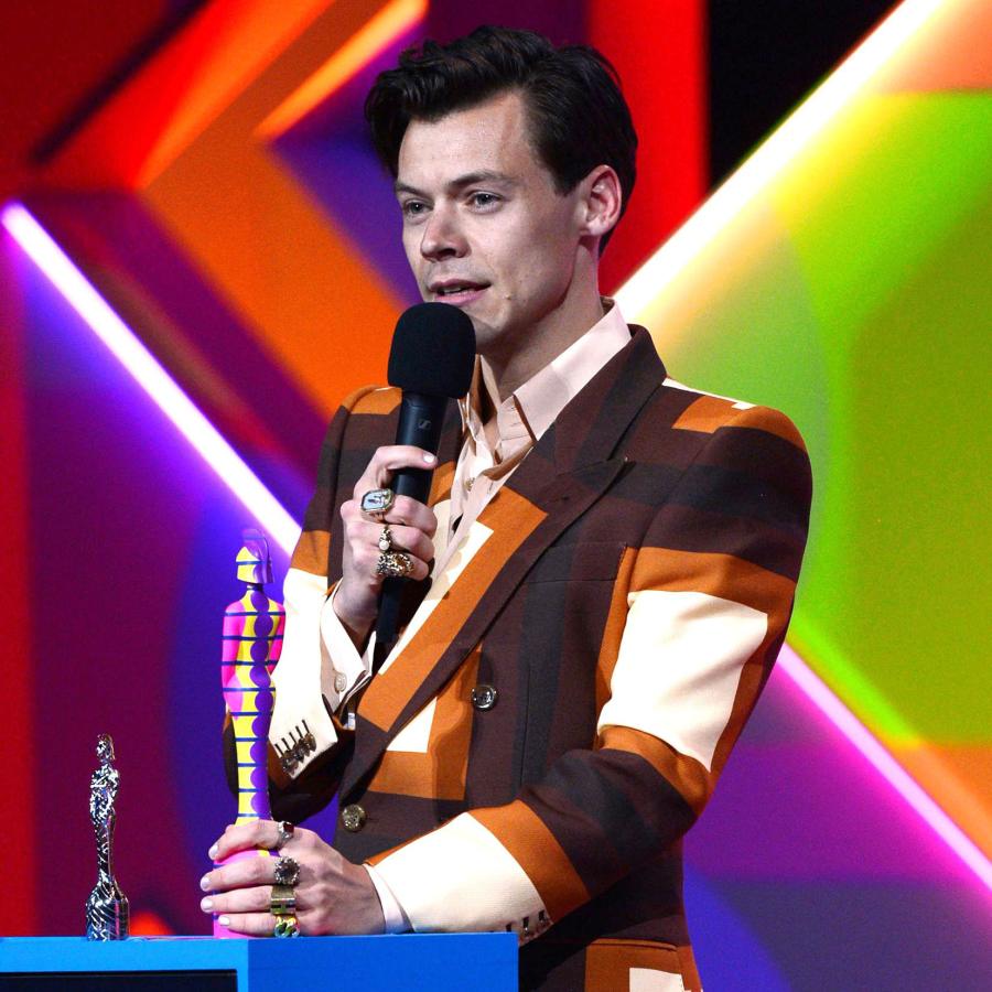 Harry Styles Weighs In Difficult Olivia Wilde Relationship Criticism