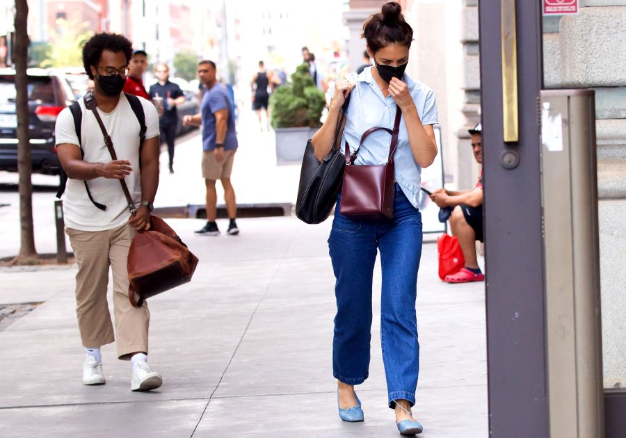 Katie Holmes, Bobby Wooten III Take a Romantic Stroll in NYC: Pics