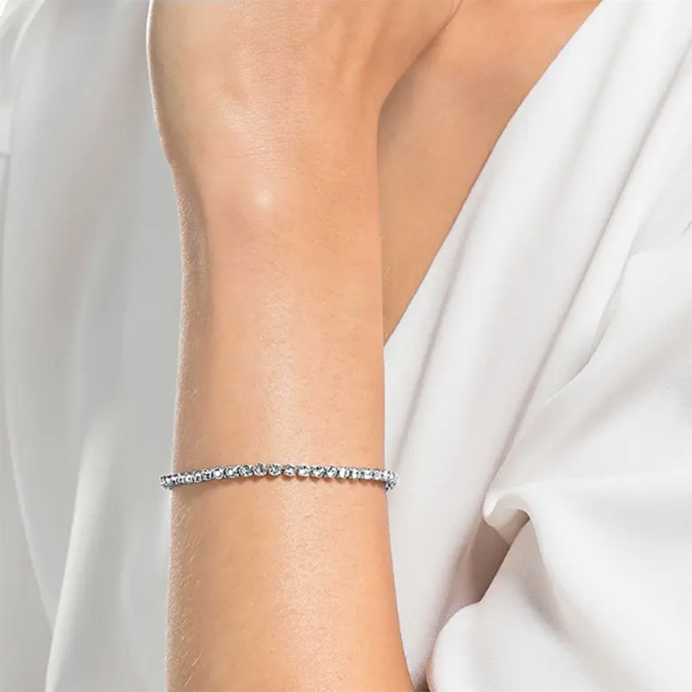 gifts-for-women-in-50s-swarovski-crystal-bracelet
