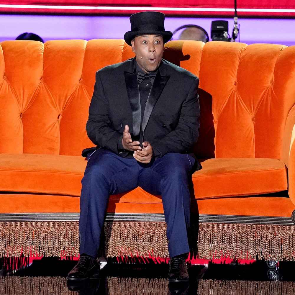 Emmy Awards 2022 Kenan Thompson Remixes Friends Theme and More in Opening Monologue 3