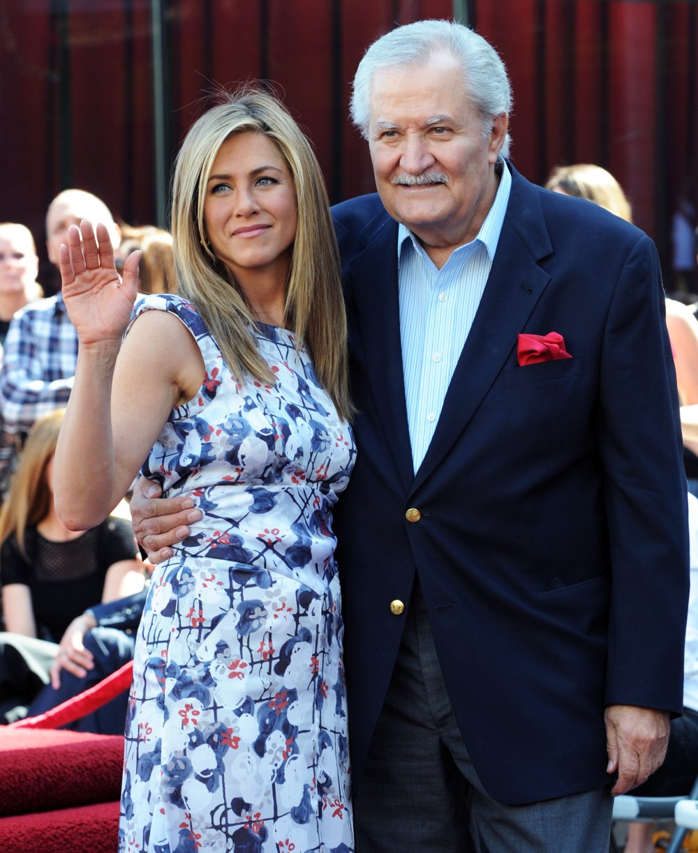 Jennifer Aniston Reveals ‘Sweet’ Father John Aniston Has Died at Age 89