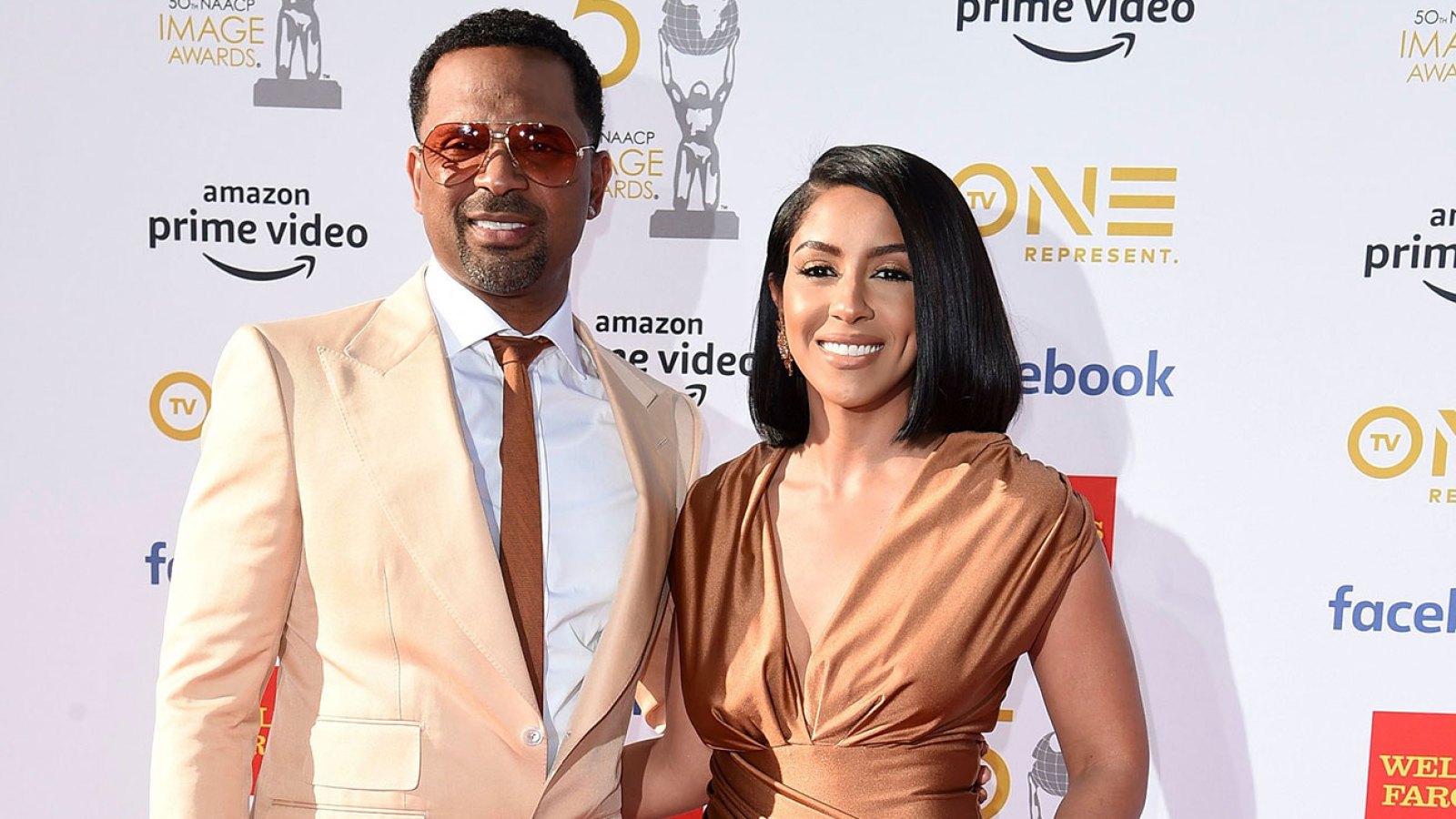 Mike Epps’ Wife Mechelle Catches Him Trying to Direct Message a Woman on Twitter