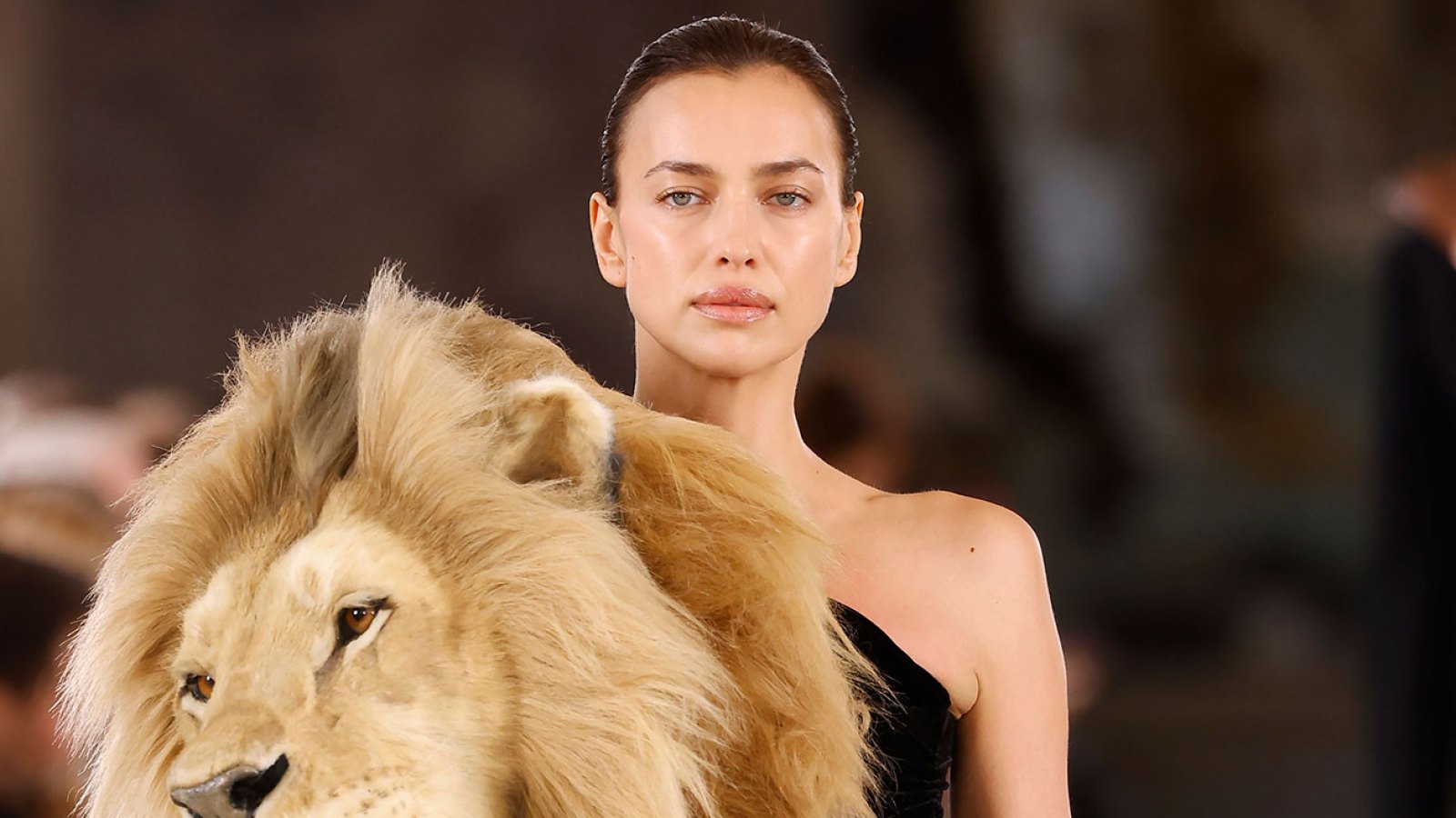 rina Shayk Defends Schiaparelli Lion Dress After Kylie Jenner Gets Backlash runway look