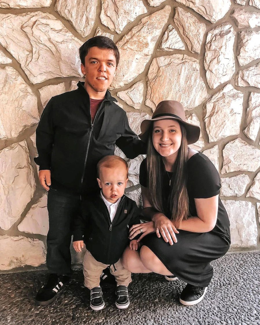 Little People, Big World Stars Zach and Tori Roloff’s Relationship Timeline - 025