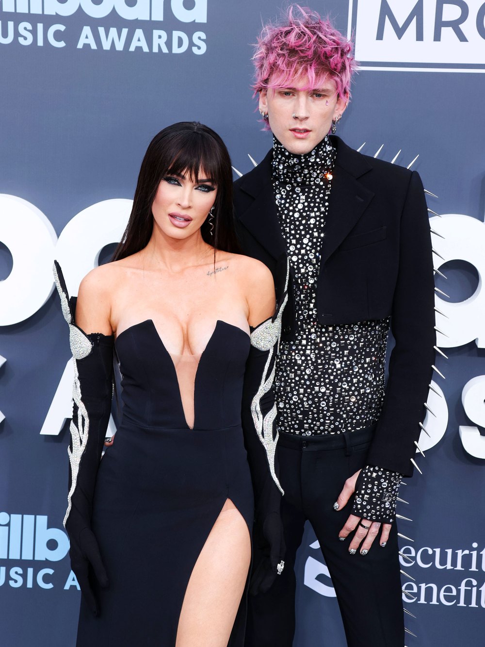 Megan Fox Responded to Fan Suggestion Machine Gun Kelly Cheated Before Deactivating Instagram 2