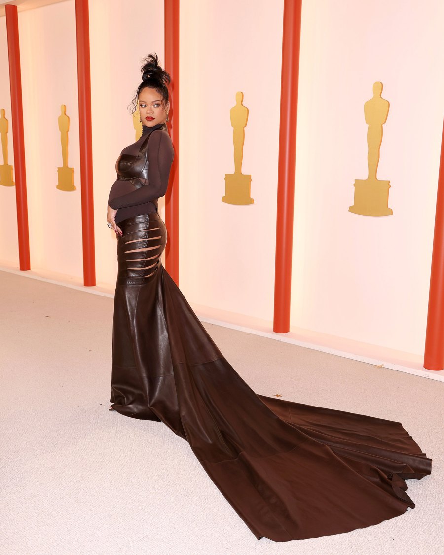 Pregnant Rihanna Shows Off Her Baby Bump While Walking the Oscars Red Carpet - 648 95th Annual Academy Awards, Arrivals, Los Angeles, California, USA - 12 Mar 2023 Oscars 2023