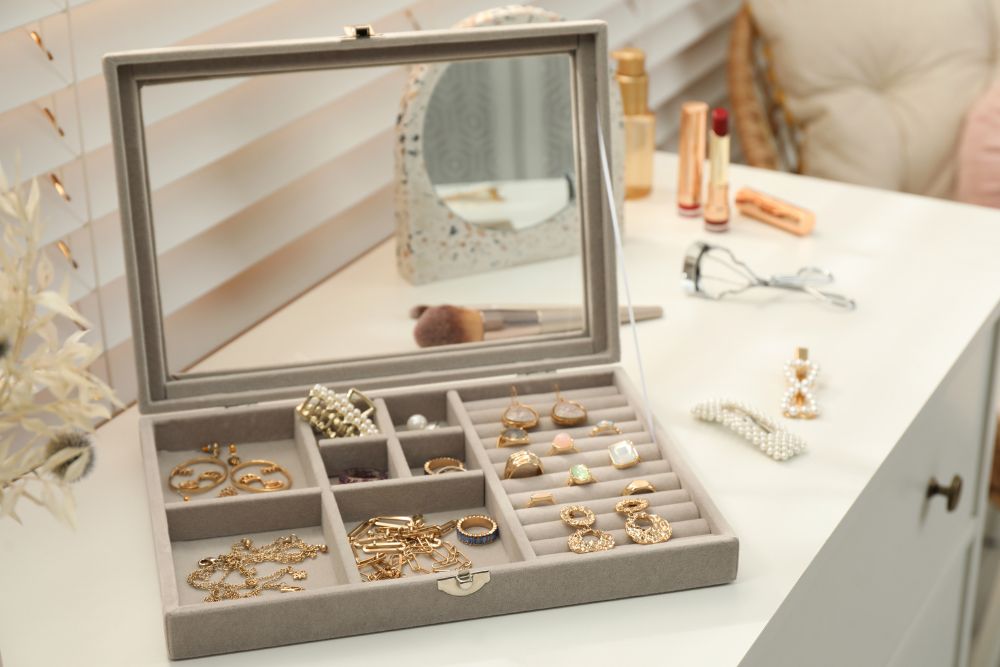 The Best Women's Jewelry Boxes for Keeping Your Accessories Organized Us Weekly