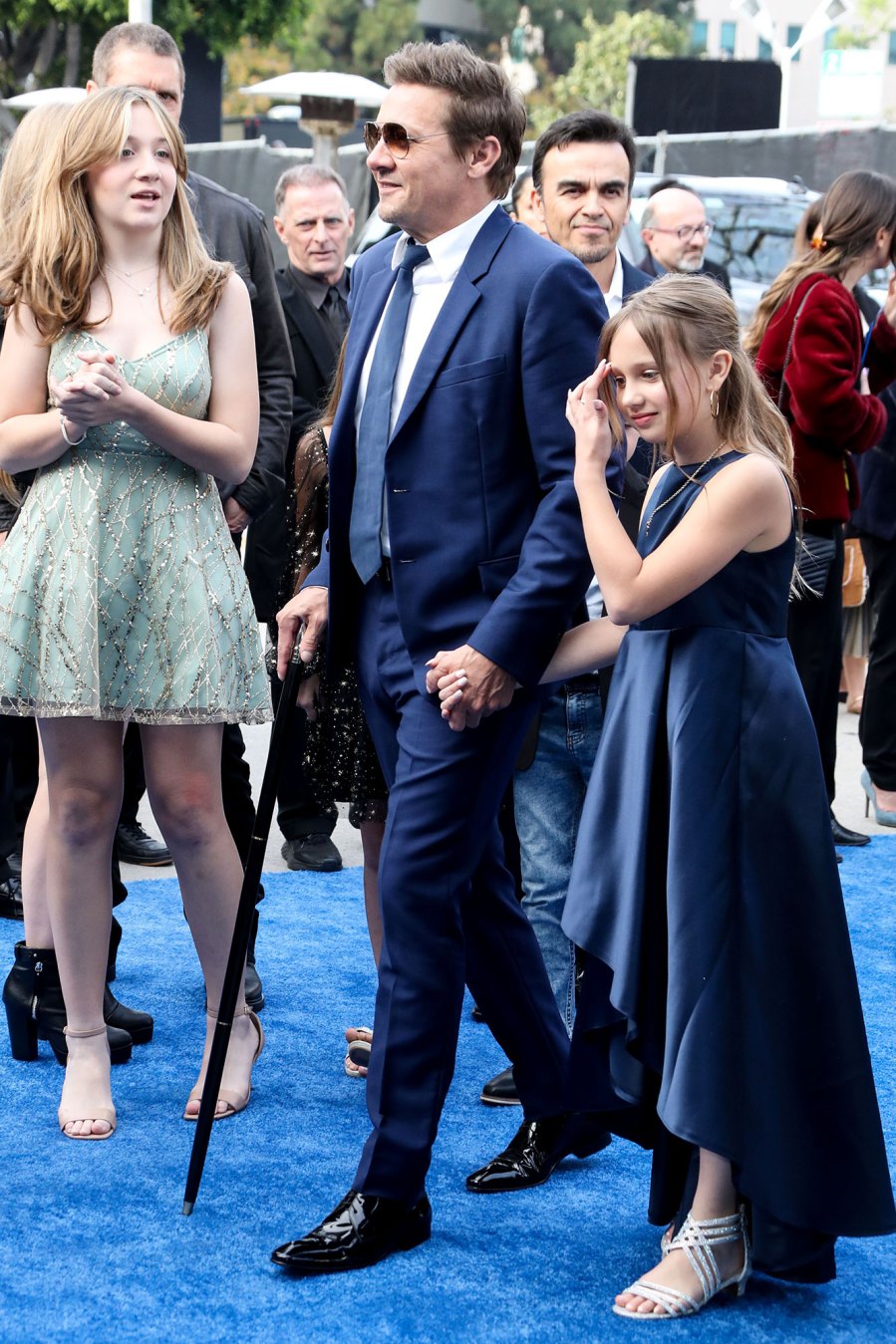 Jeremy Renner Brings Daughter Ava to 1st Red Carpet Since Snowplow Accident 4