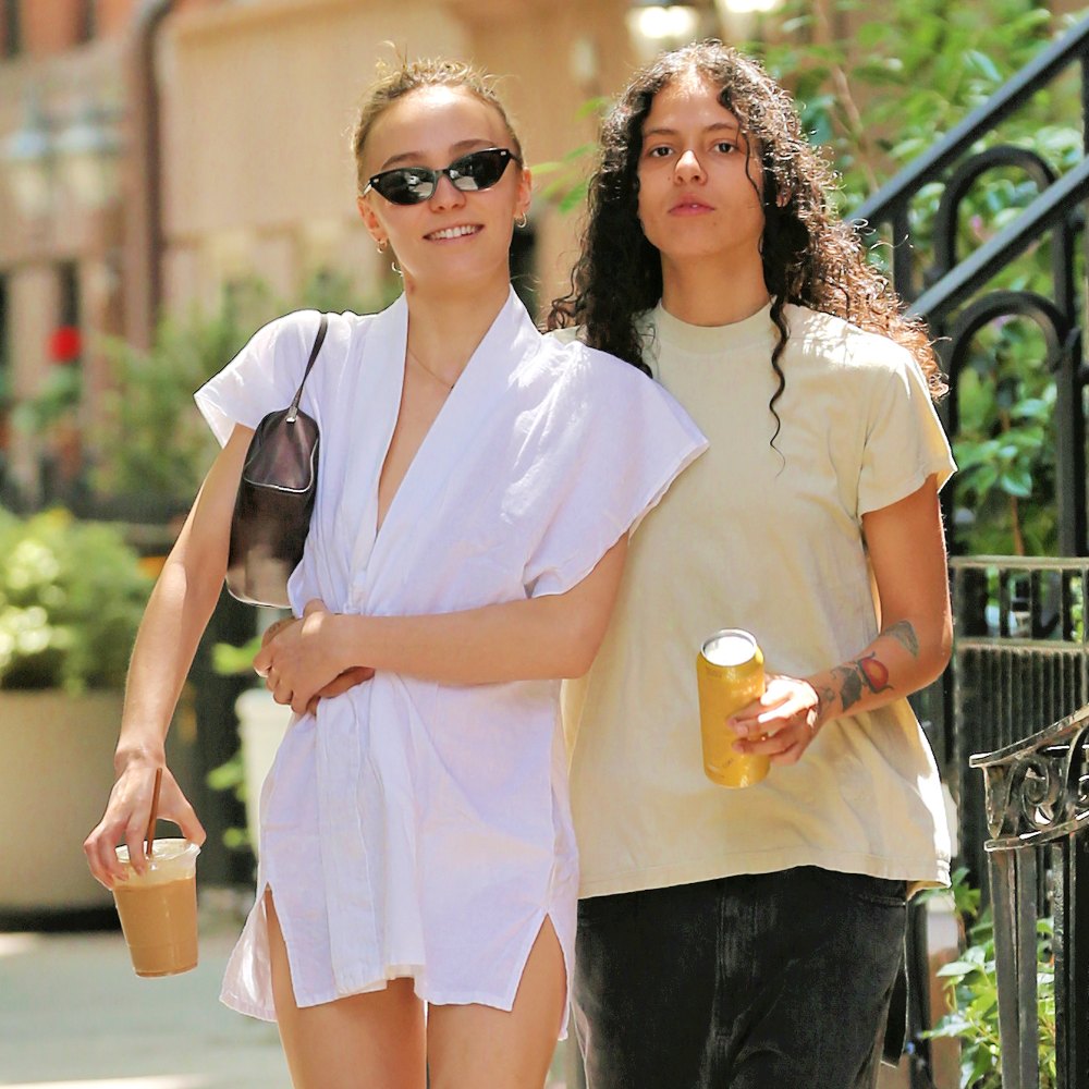 Lily-Rose Depp Cozies Up to Girlfriend 070 Shake