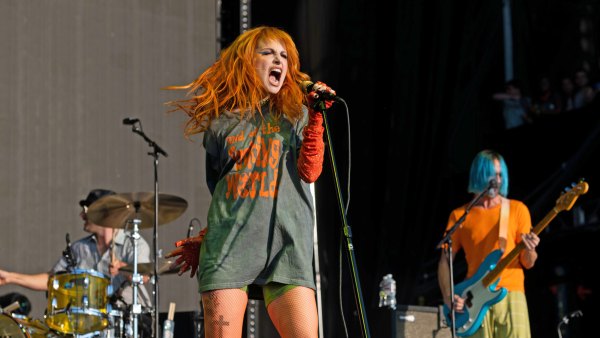 Hayley Williams Says Her Lungs Arent Healing Quickly