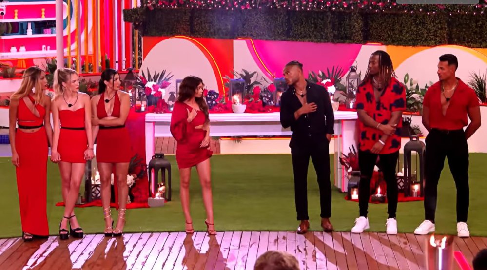 Sarah Hyland Reacts After 'Love Island' Contestant Mike Stark Calls Her 'Mad Disrespectful' 