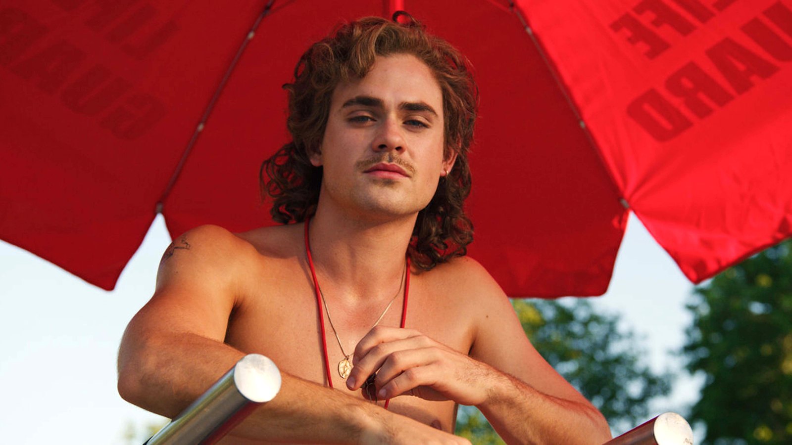 ‘Stranger Things’ Fan Gave $10K to Catfish Posing as Dacre Montgomery: We 'Just Really Hit it Off'