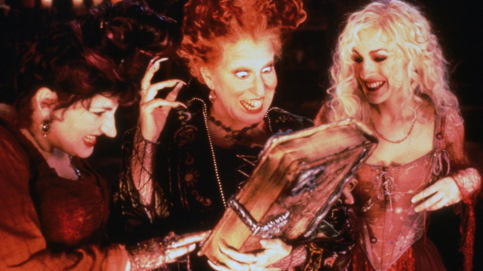 A Guide to Freeform s 31 Days of Halloween — Including How Many Times Hocus Pocus Will Be Aired 413