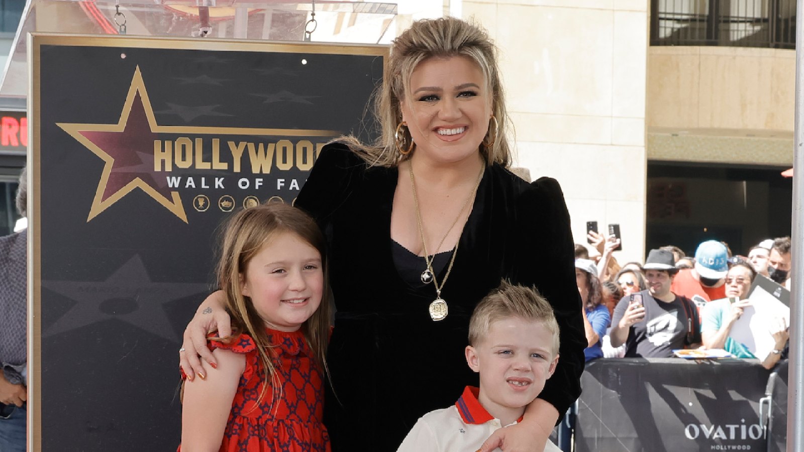 Kelly Clarkson Hopes Her Daughter Becomes Anything But A Singer