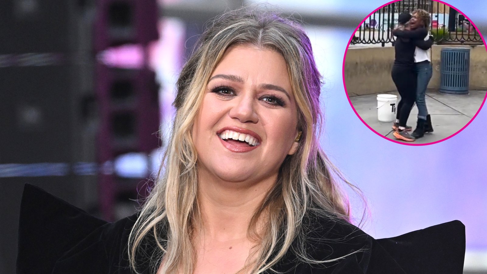 Kelly Clarkson Surprises Street Musician in Vegas, Joins Her in Singing on Street