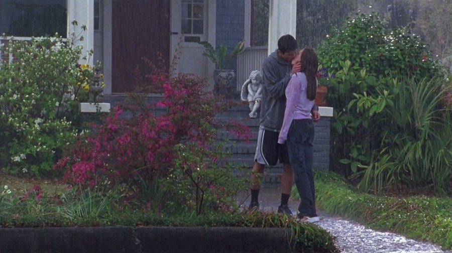 Nathan and Haley One Tree Hill Most Romantic TV Rain Kisses of All Time