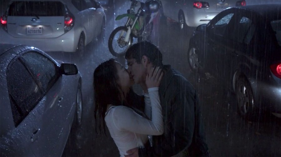 Scott and Kira Teen Wolf Most Romantic TV Rain Kisses of All Time