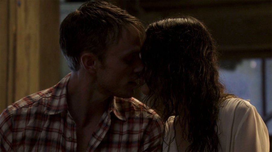 Wade and Zoe Hart of Dixie Most Romantic TV Rain Kisses of All Time