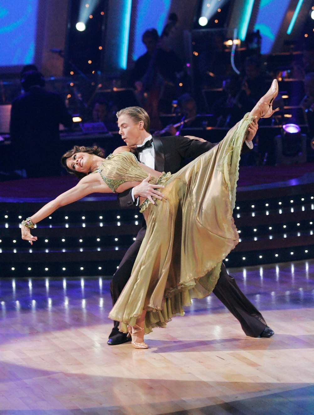 Brooke Burke Admits She Would Have Had a Love Affair With DWTS Partner Derek Hough 2