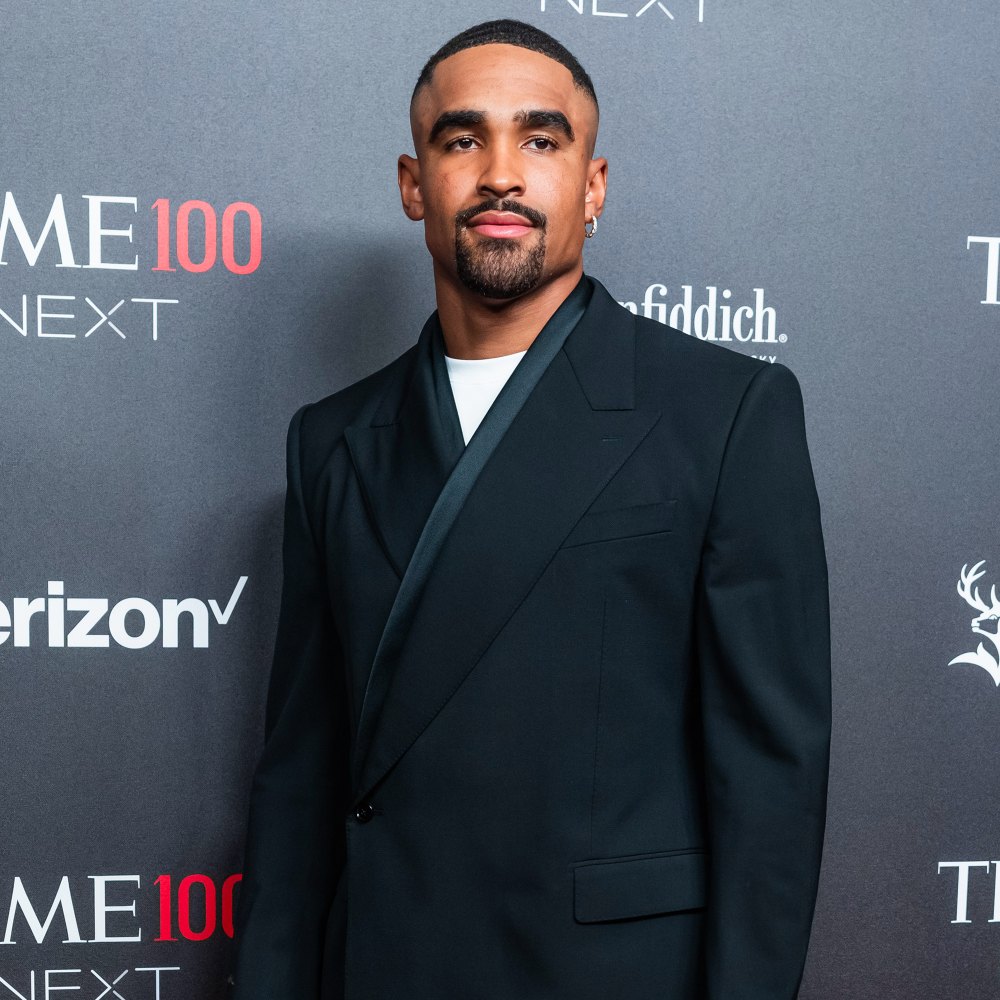 Eagles Jalen Hurts Is More Focused on Winning Games Over Taylor Swift and Travis Kelces Romance
