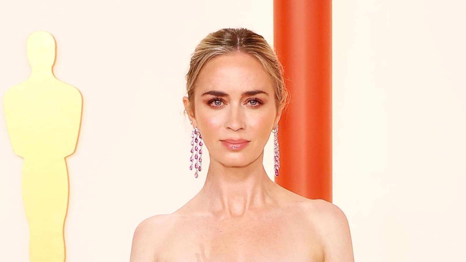 Emily Blunt Addresses Resurfaced Body-Shaming Comments Apologizes for Insensitive Remarks 258