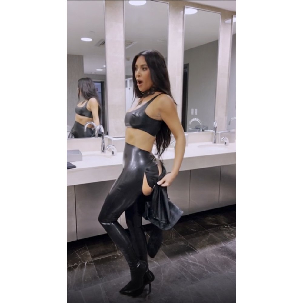 Kim K Wardrobe Malfunction on Kardashians