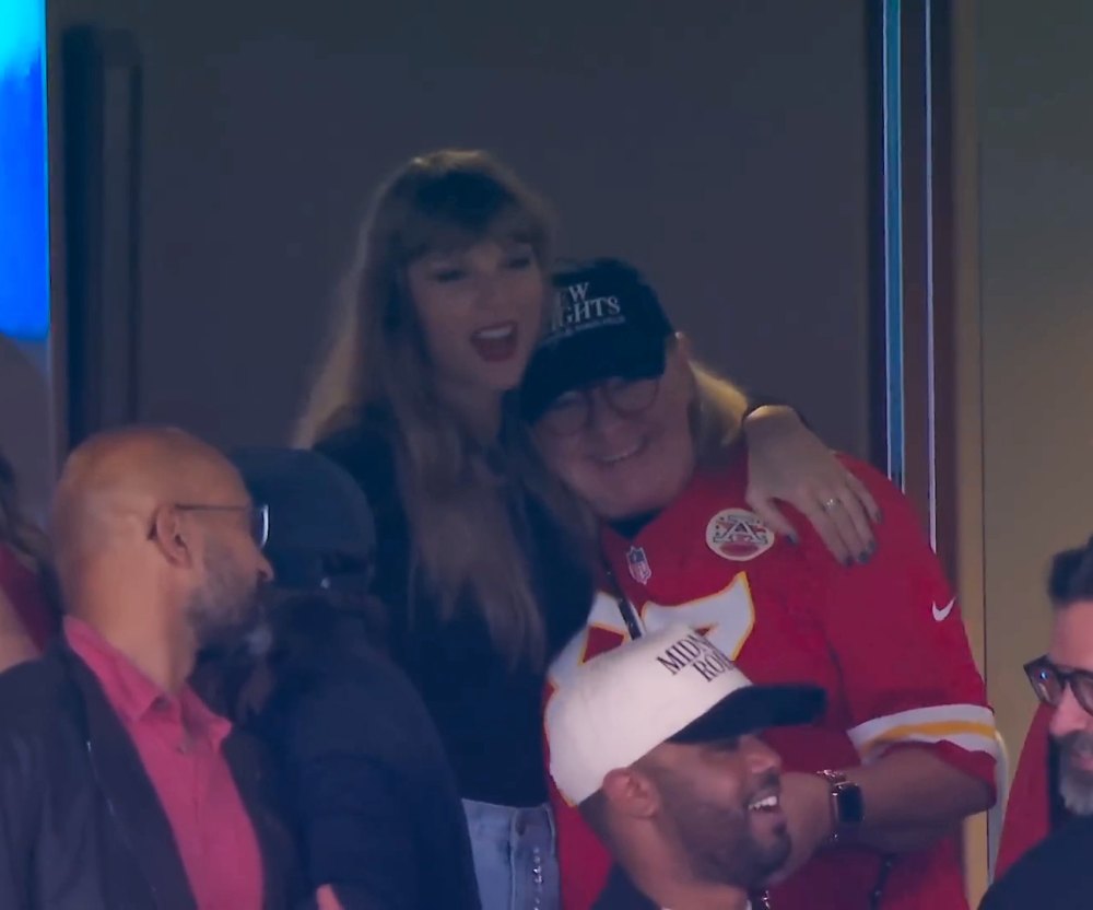 Travis Kelce Mom Donna Kelce and Taylor Swift Share Hug