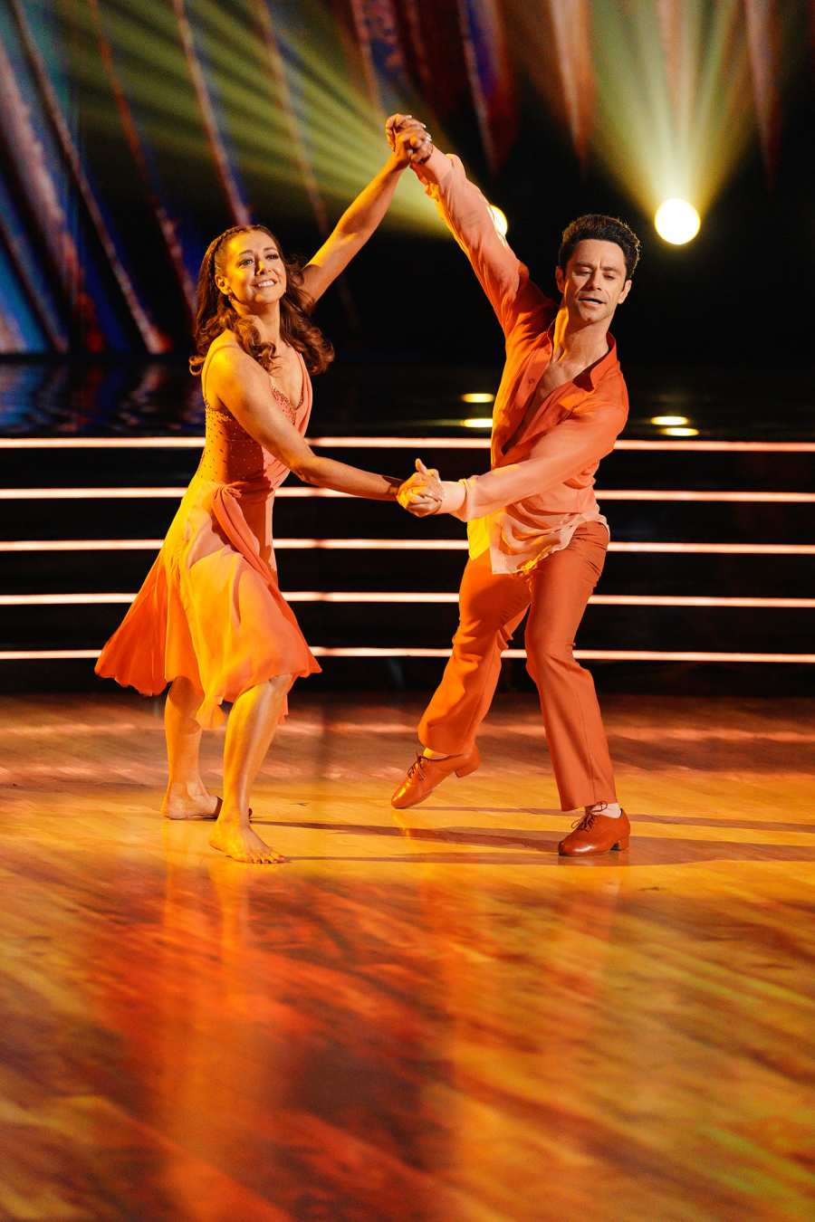 Alyson Hannigan and Sasha Farber Dancing With the Stars Pays Tribute to Whitney Houston See Who Was Eliminated