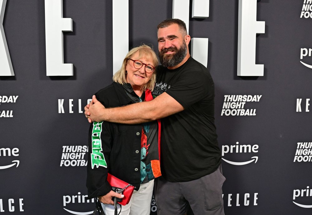 Donna Kelce Sweetest Grandparent Moments With Son Jason Kelce 3 Daughters