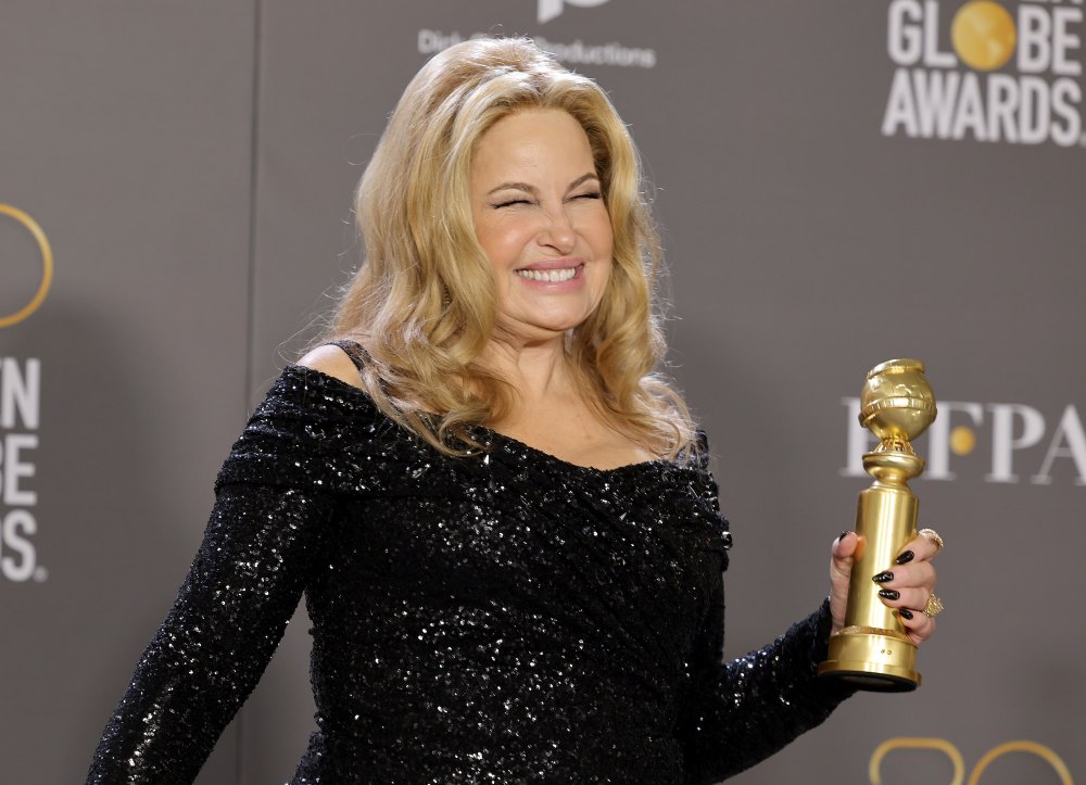 2024 Golden Globe Awards How to Watch and More UsWeekly