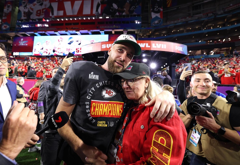 Get to Know the Most Beloved NFL Moms Donna Kelce and More Parents of Football Players 070