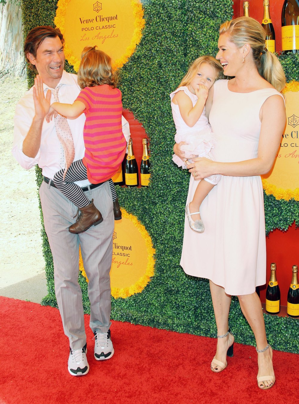 Jerry O Connell Rebecca Romijns Twins Have Asked About John Stamos Book